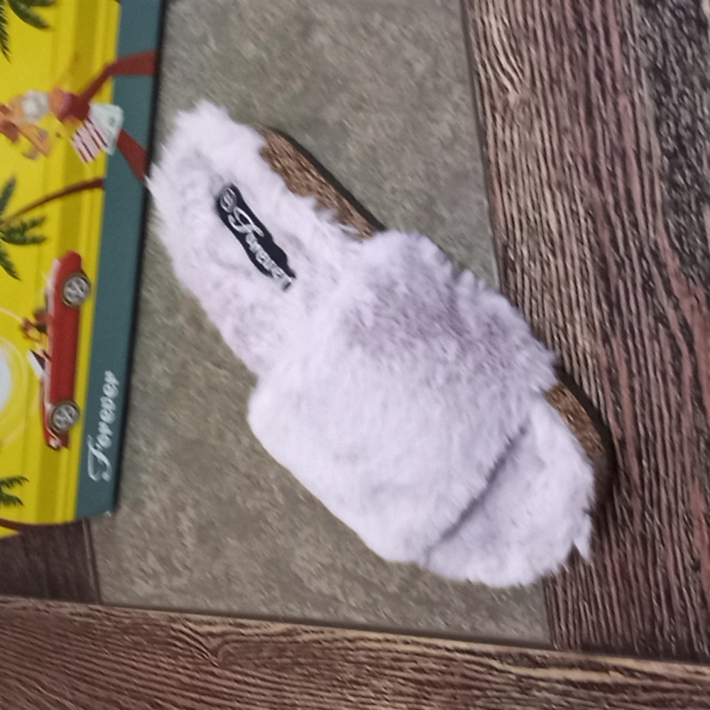 Purple Slipers - Picture 4 of 5